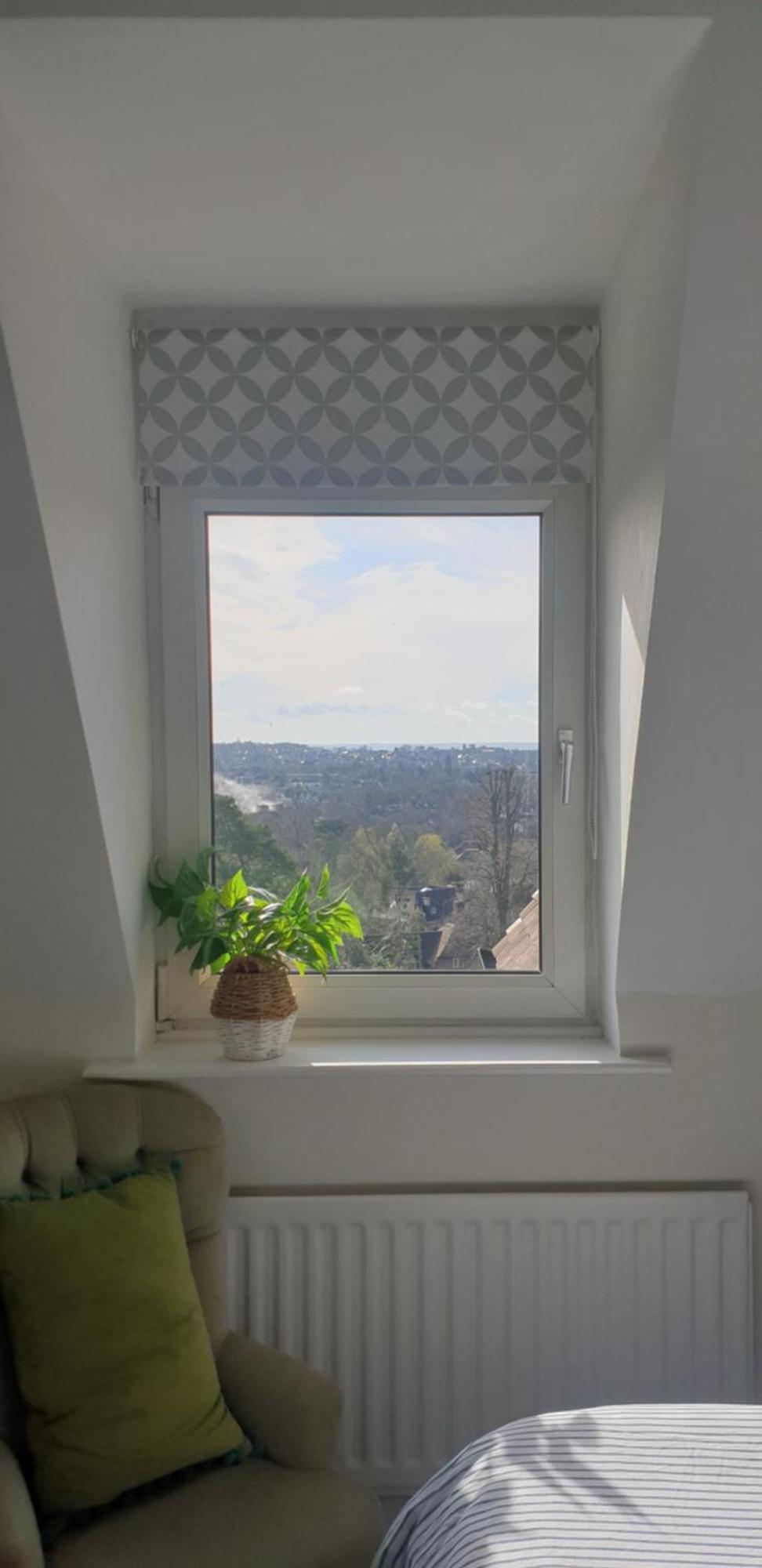 רייגייט Lovely 3 Bed Condo מראה חיצוני תמונה